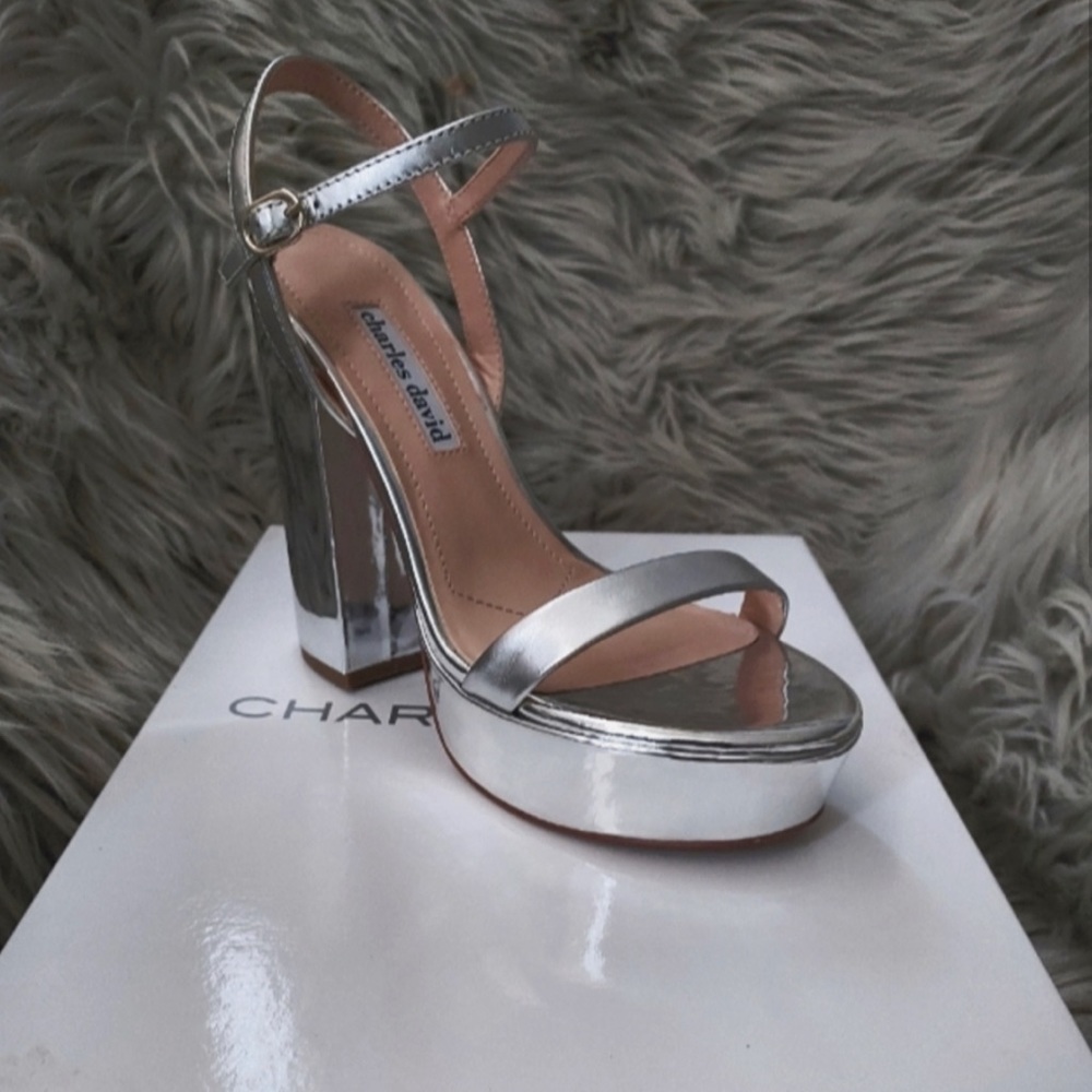 Charles David Regal platform sandal size 6.5 only worn once